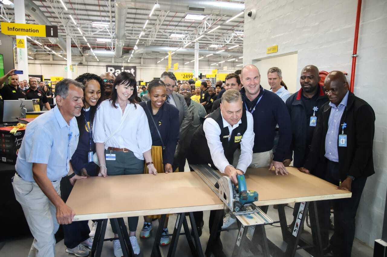 Builders Haasendal Opening